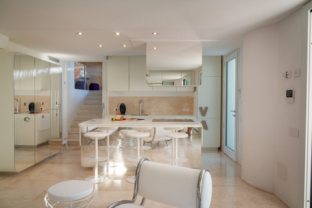 Villa Puntaldia White - Dining room