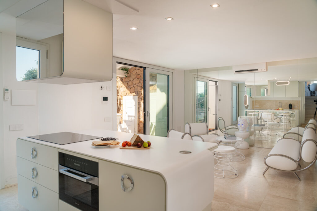 Villa Puntaldia White - Kitchen