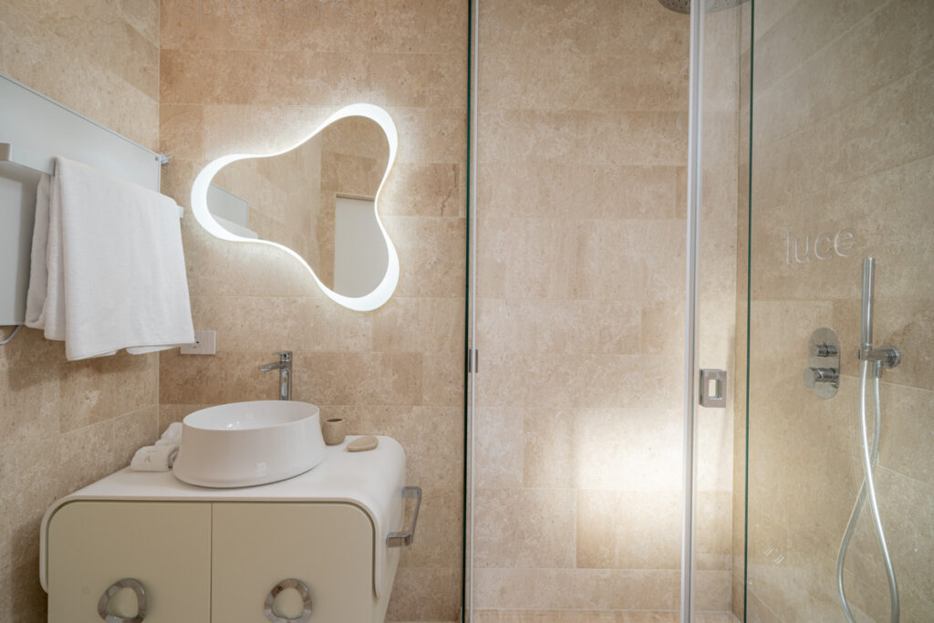 Villa Puntaldia White - Bathroom