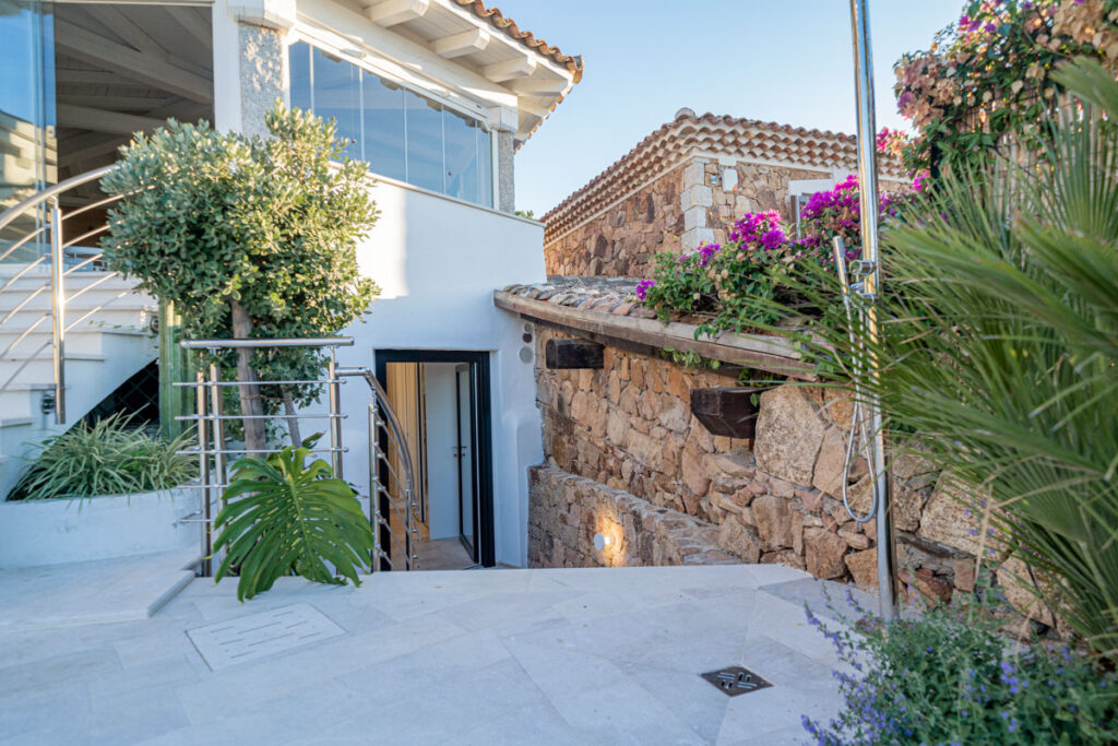 Villa Puntaldia White - exterior