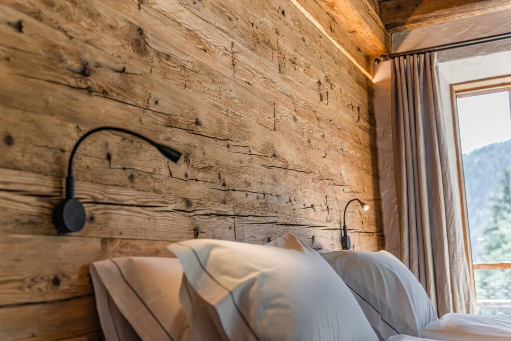 Cesa del Louf - Master bedroom detail