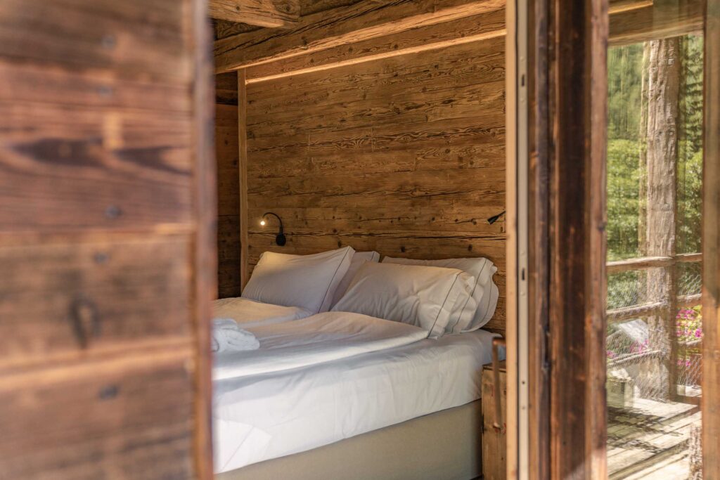 Cesa del Louf - Master bedroom detail